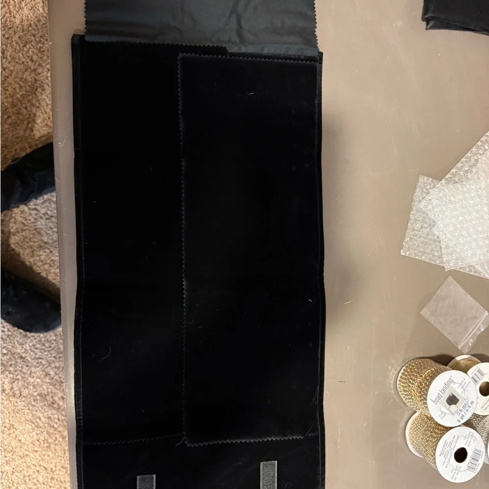 Black Jewelry Display Roll - Picture 3 of 5